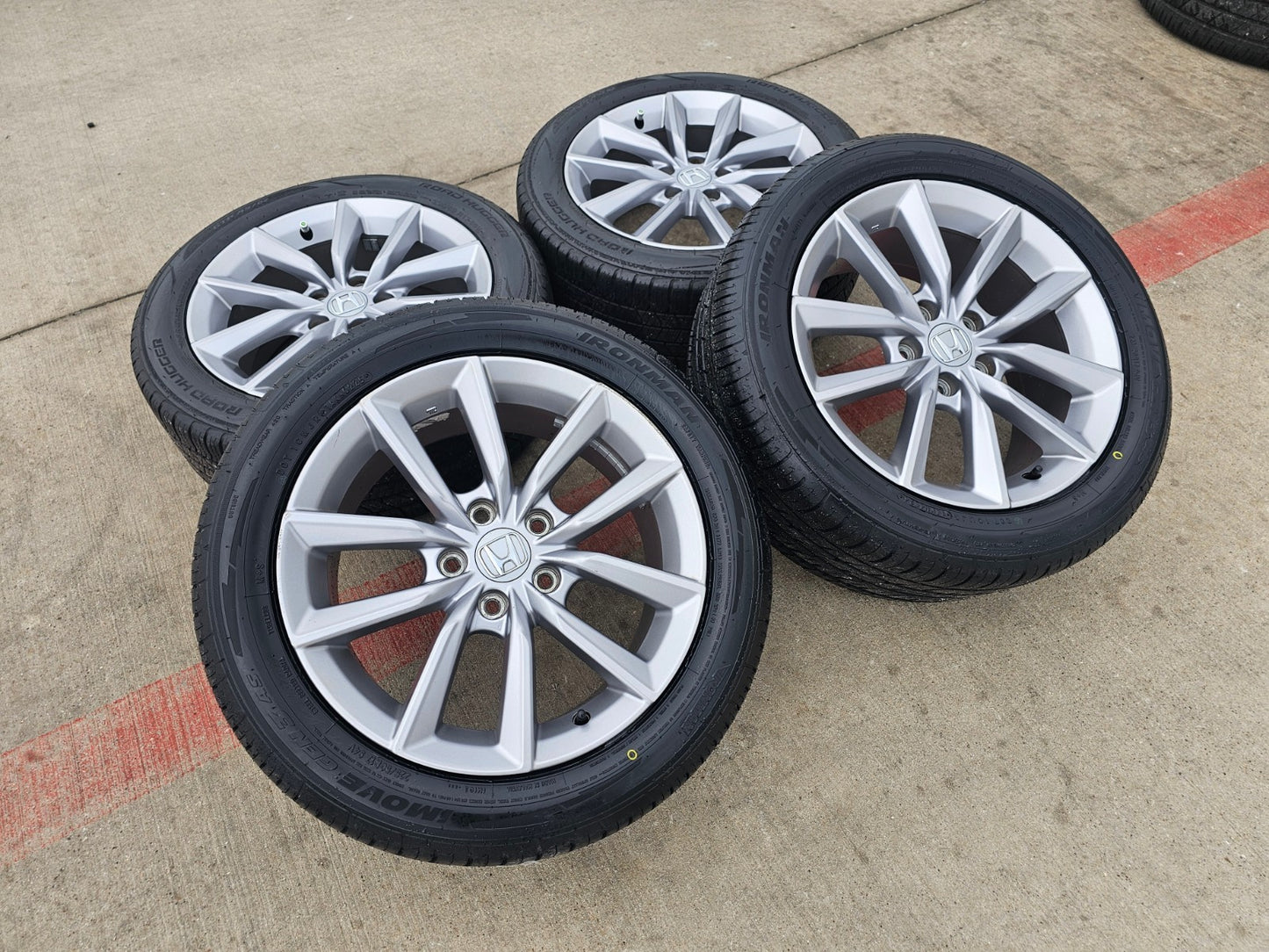 17" Honda Civic OEM wheels rims 63158 Accord HR-V tires