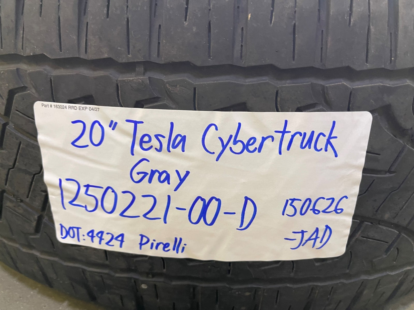 (1) 20" Tesla Cyber Truck OEM 94166 wheel rim 2024 2025 2026 2027 Cybertruck
