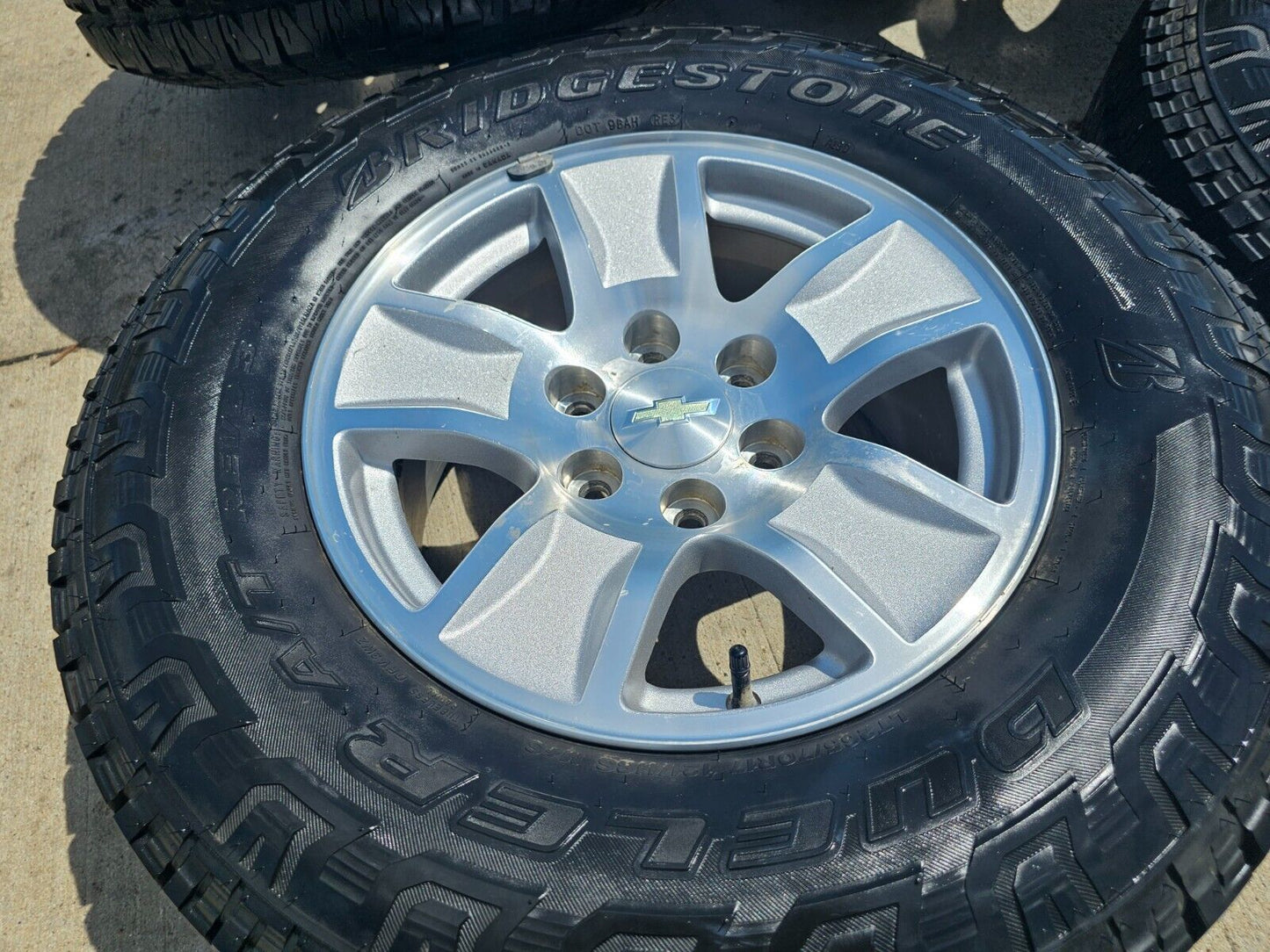 17" Chevy Silverado 1500 Tahoe Sierra OEM 5657 wheels rims 2015 2016 2017 2018