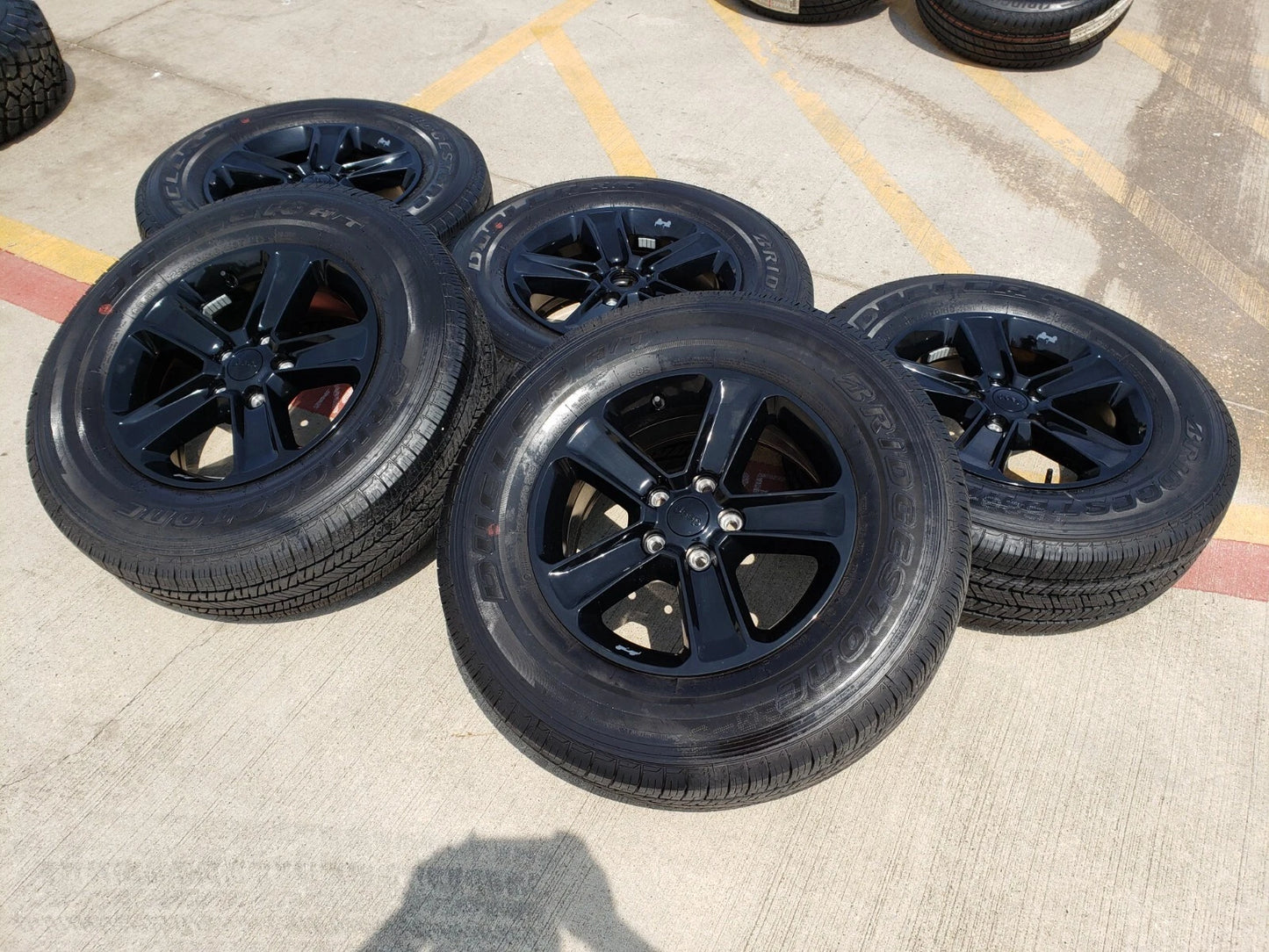 18" Jeep Wrangler Altitude Black OEM wheels rims 9255 9221 tires 2022 2023 2024