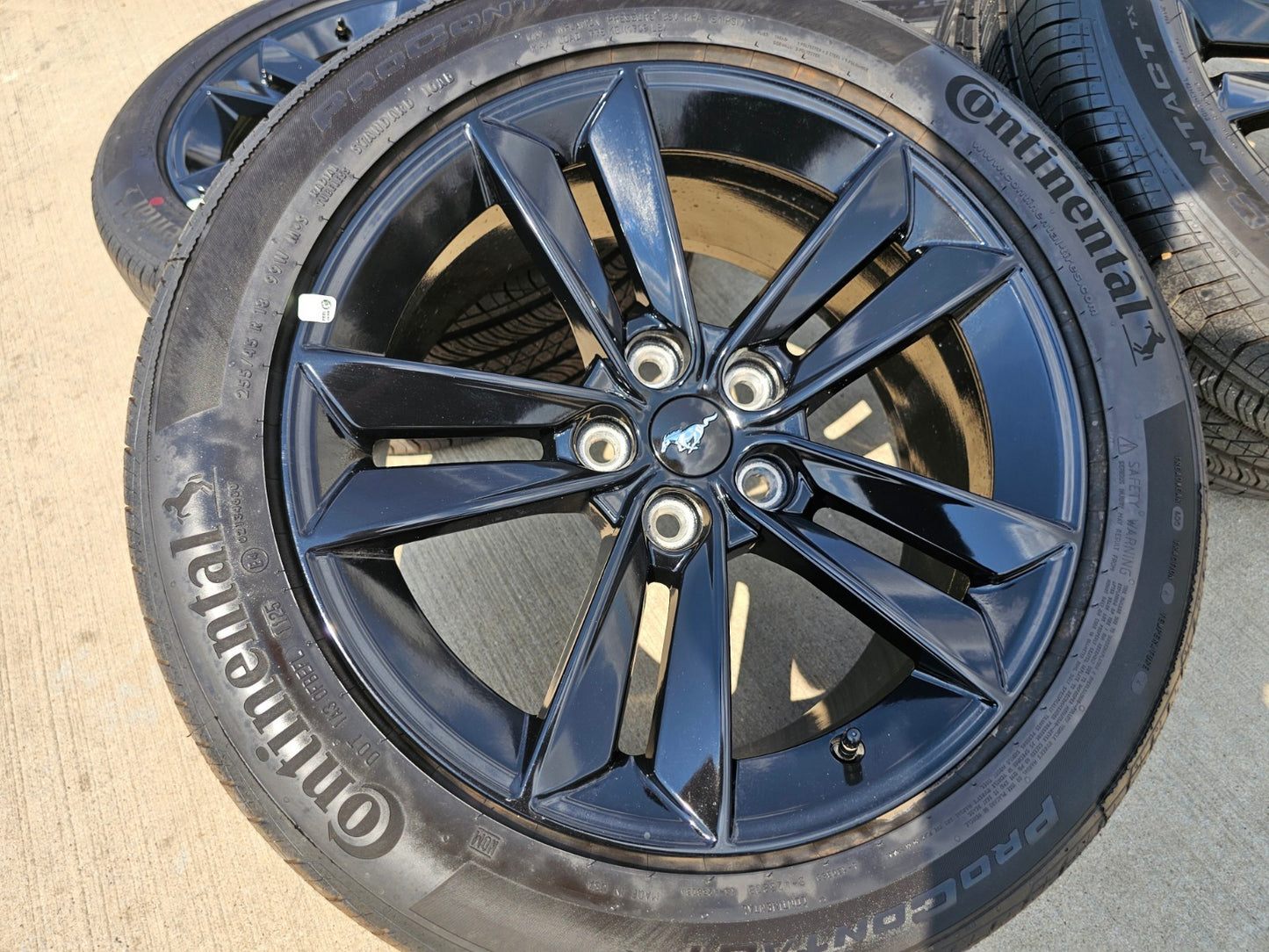 18" Ford Mustang GT OEM BLACK wheels rims PR3C-1007-BA tires 2024 2025 2026 NEW