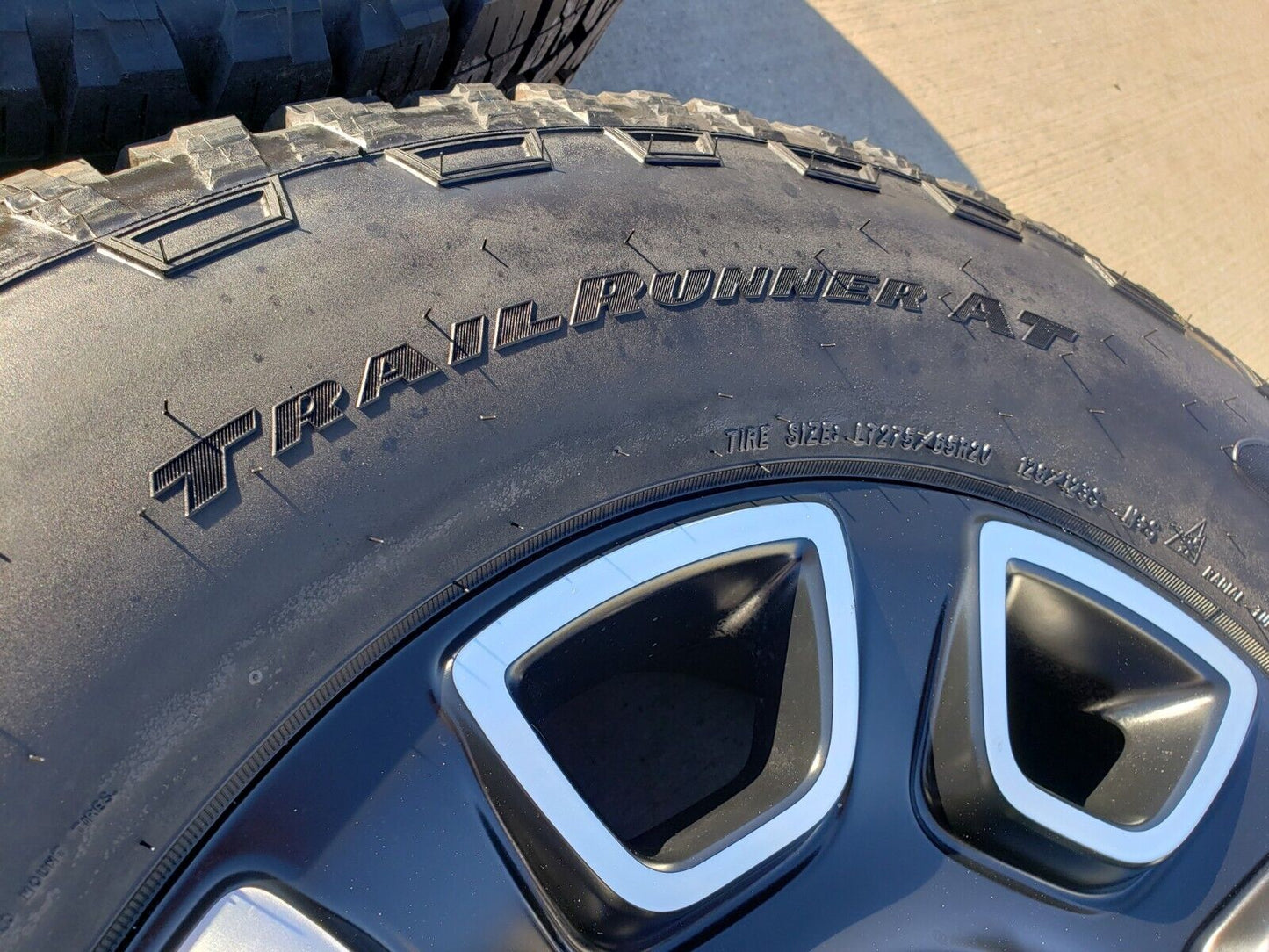 20" Ford F-250 F-350 OEM Lariat Platinum wheels rims 10486 A/T tires 2023 2024