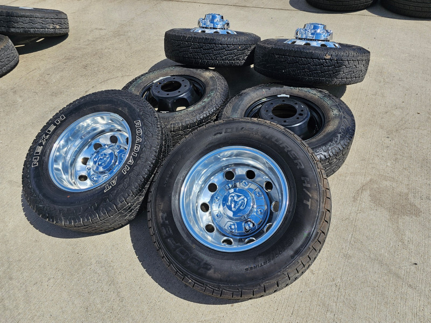 17" Dodge Ram 3500 Dually Laramie 8x200 wheels rims 2701 2702 OEM 2023 2024 2025