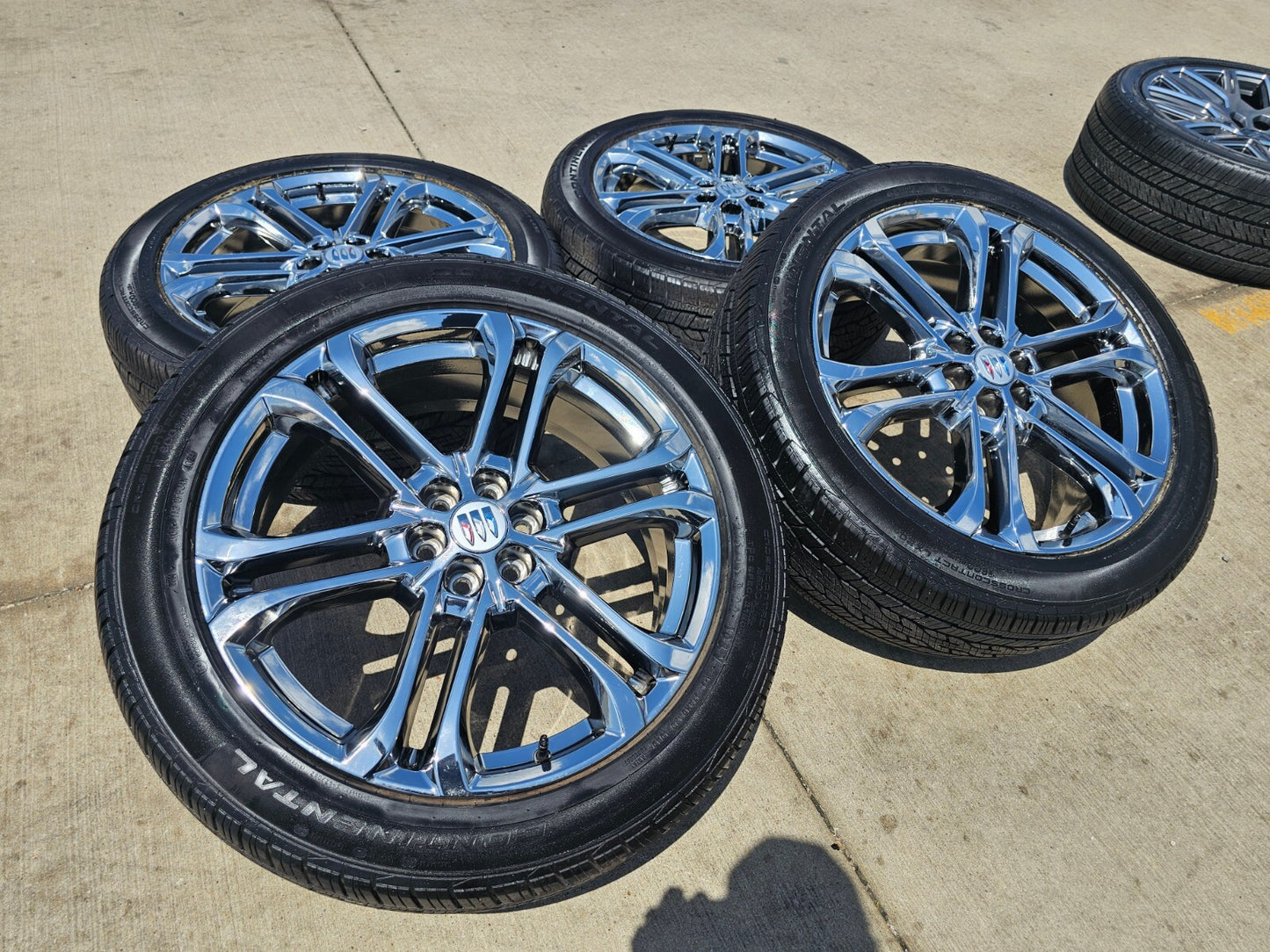 (1) 22" Buick Enclave OEM wheel rim Acadia Traverse spare 2024 2025 2026 NEW