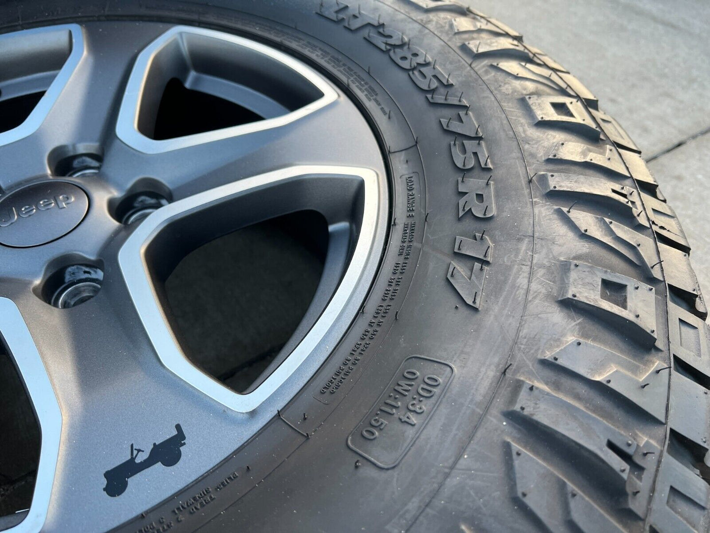 17" Jeep Wrangler OEM wheels rims 9217 Gladiator NITTO 34"