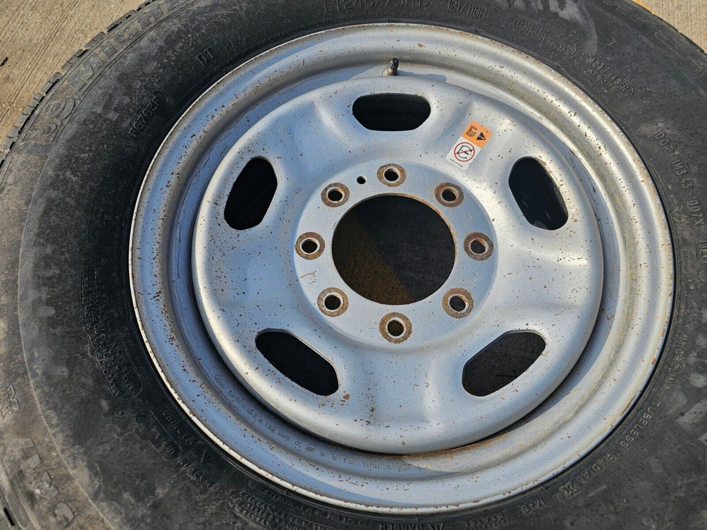 17" Ford F-250 F-350 OEM 3828 wheel rim 2020 2021 2022 2023 2024 2025 MICHELIN