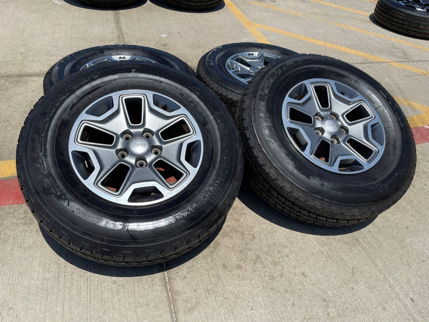 17" Jeep Wrangler Gladiator OEM Rubicon wheels rims 9118 tires