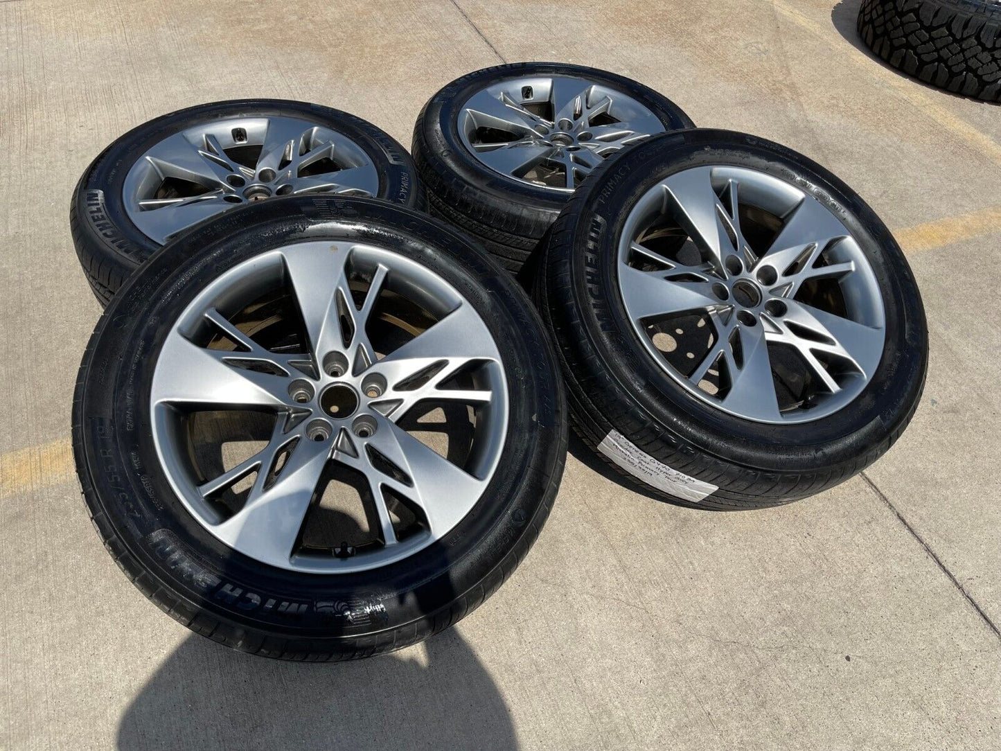 19" Hyundai Genesis GV70 GV80 GV90 OEM 71039 wheels rims 2022 2023 2024 2025