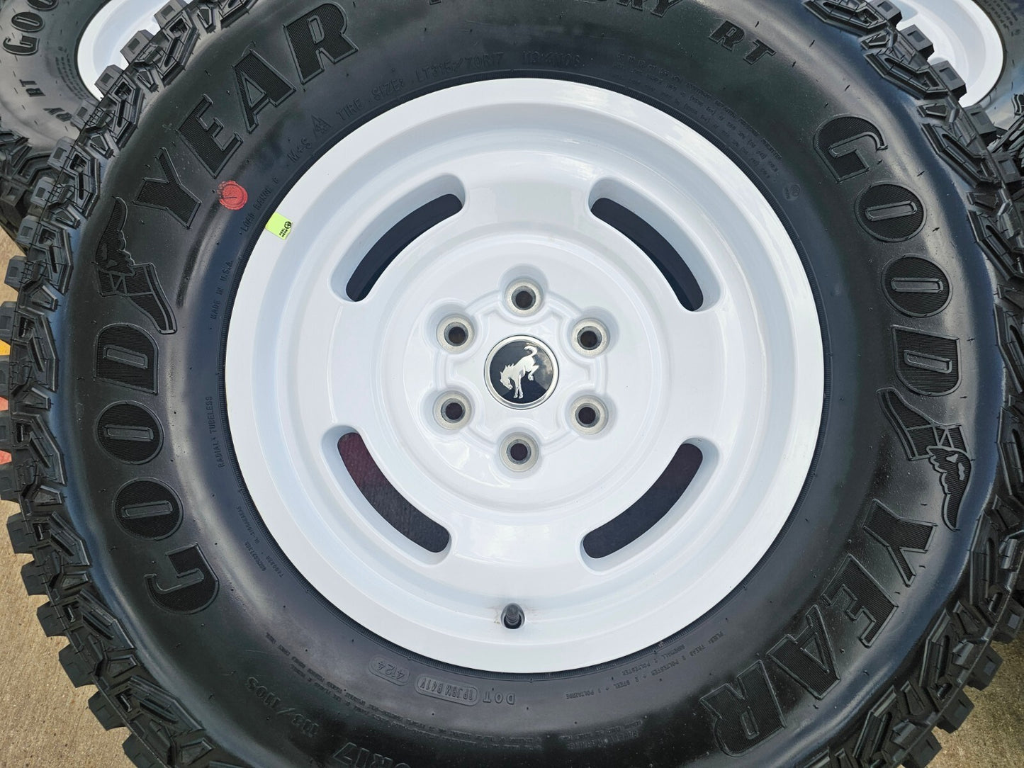 17" Ford Bronco HERITAGE Limited Edition wheels rims white 2025 2026 NEW