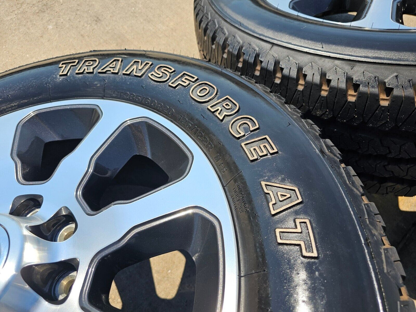 20" Dodge Ram 2500 3500 OEM wheels rims 2698 2699 tires 2022 2023 2024 2025 NEW