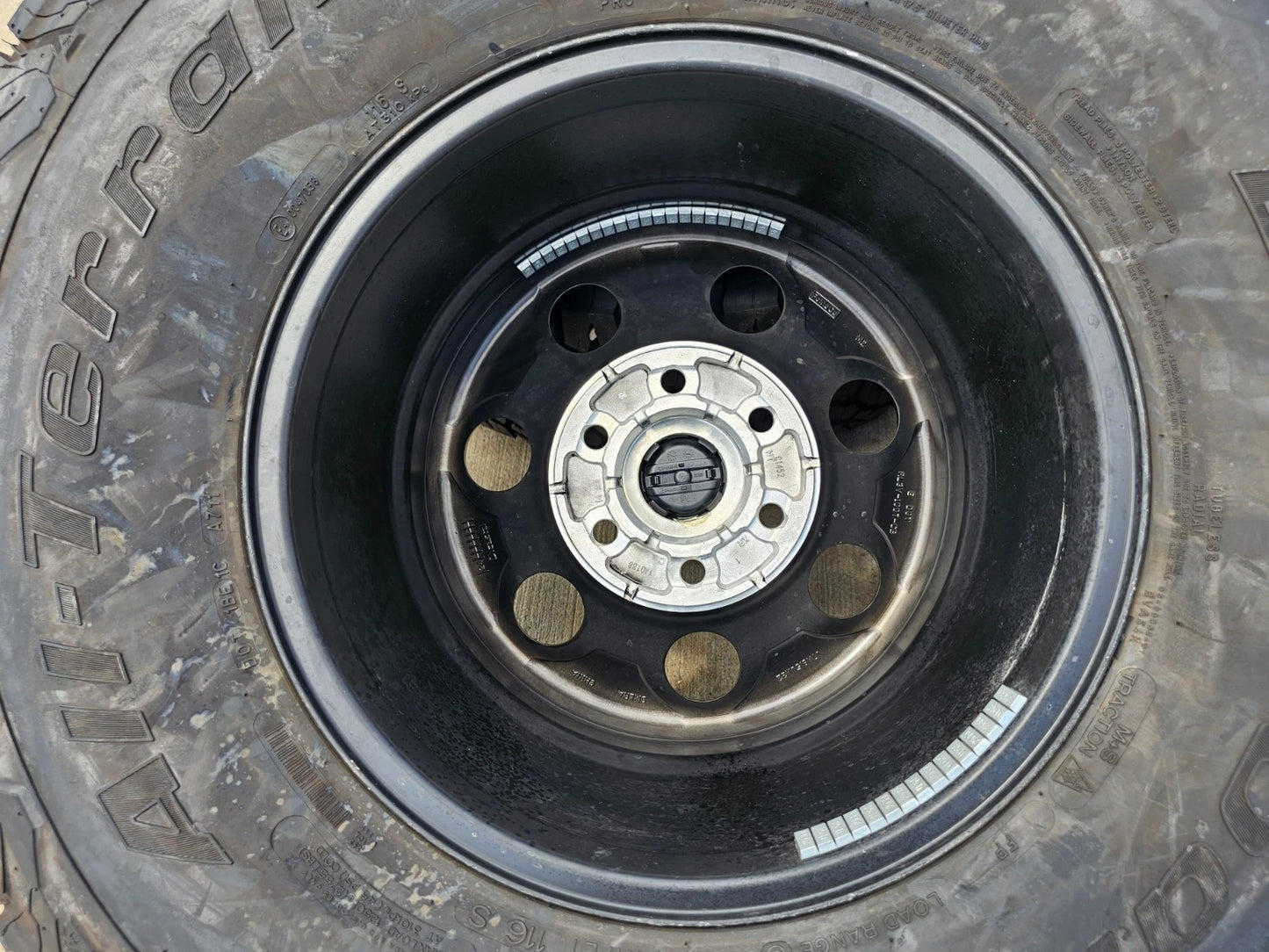 17" Ford F-150 Raptor OEM BEADLOCK rims wheels BFG KO2 37" tires NEW