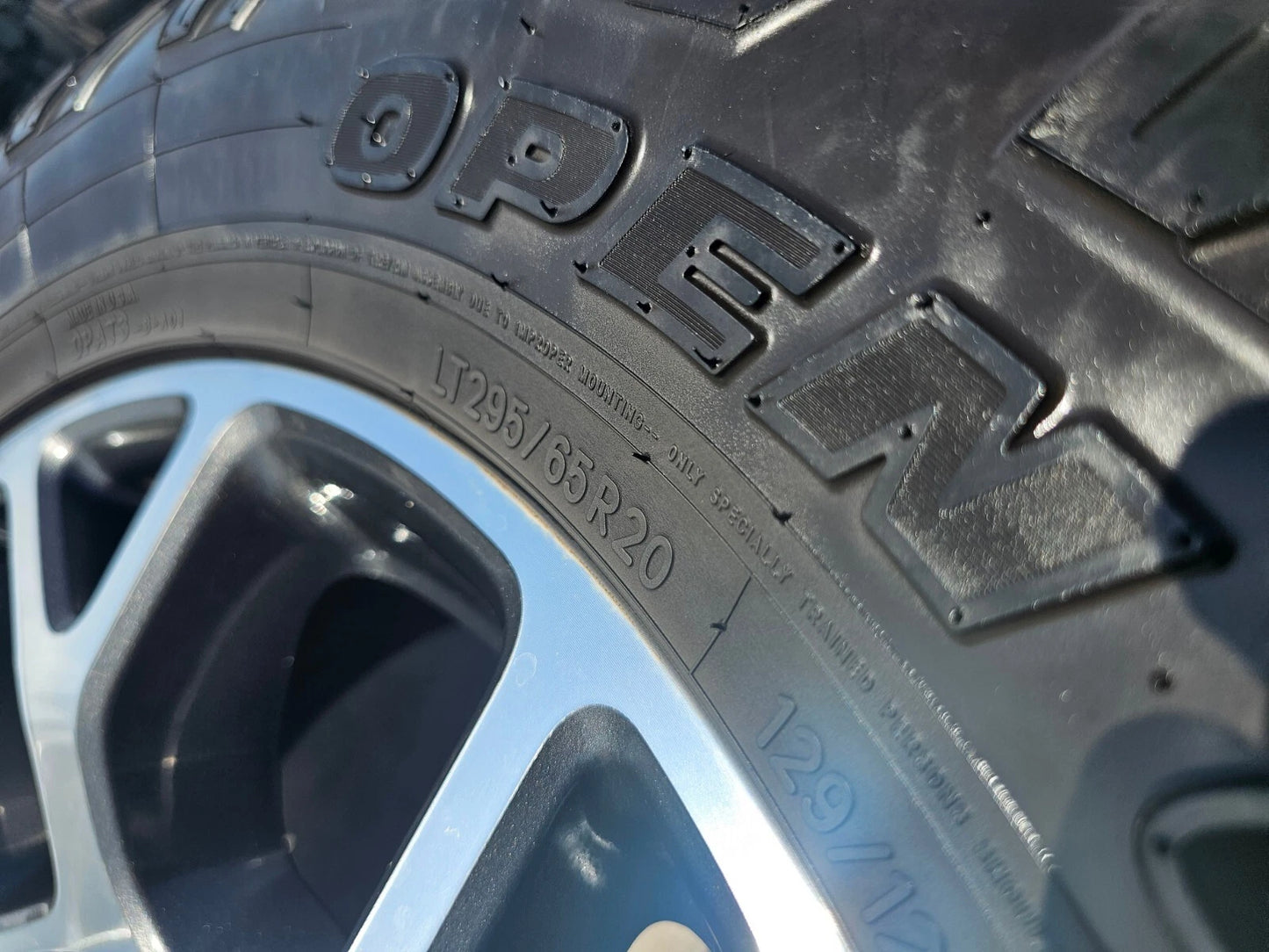 20" Ford F-250 F-350 OEM Lariat wheels rims 10292 tires TOYO 35"