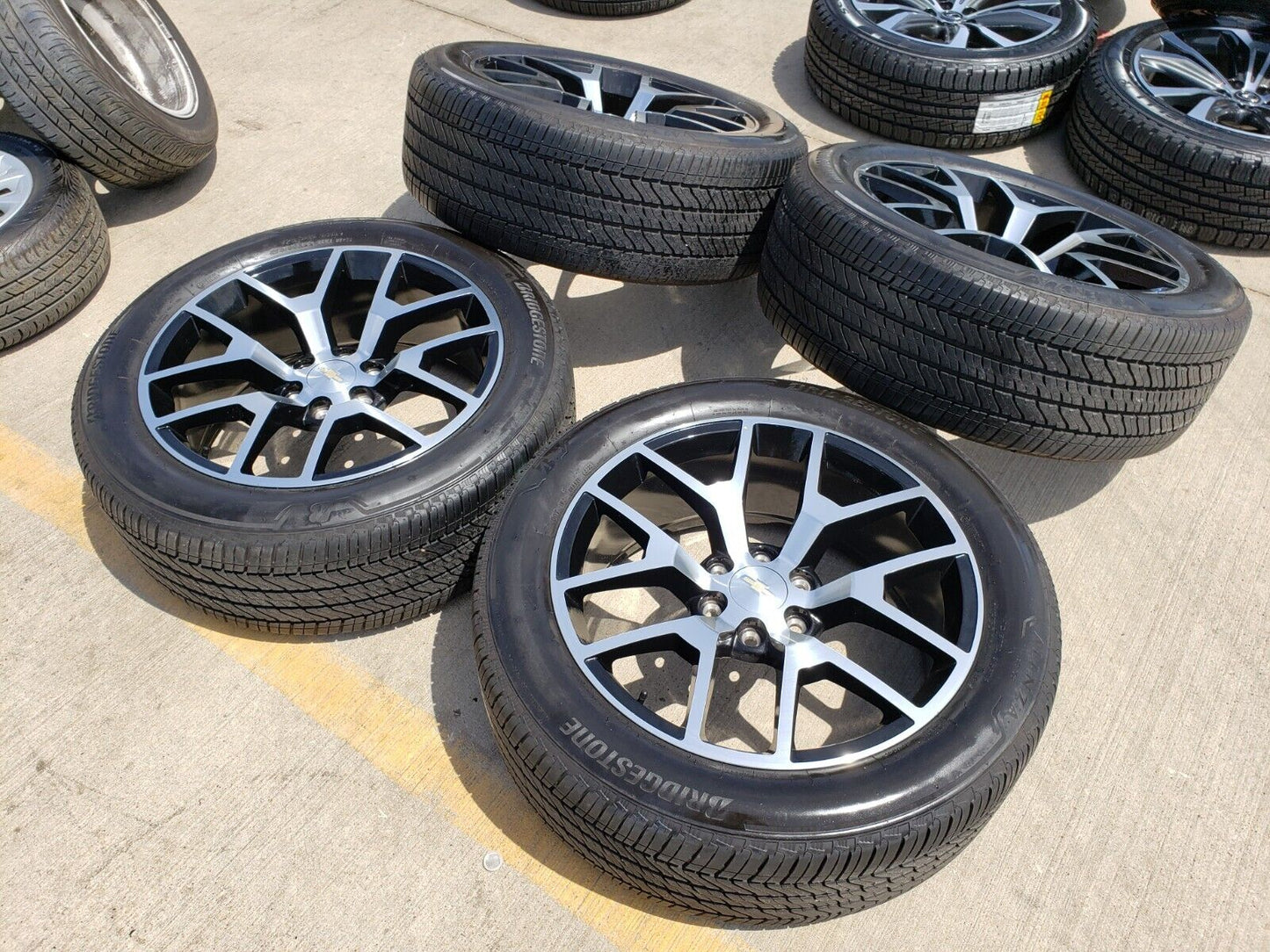 22" GMC Yukon Chevy Tahoe OEM replica wheels rims 5698 tires