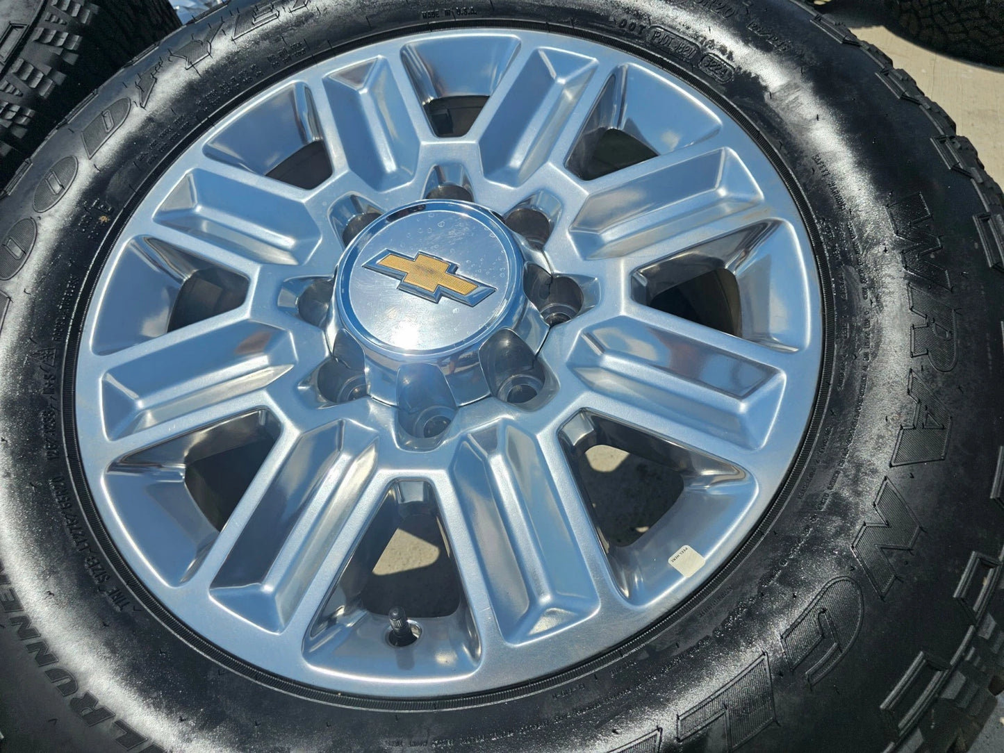 20" Chevy Silverado High Country LTZ 2500 3500 OEM wheels rims tires