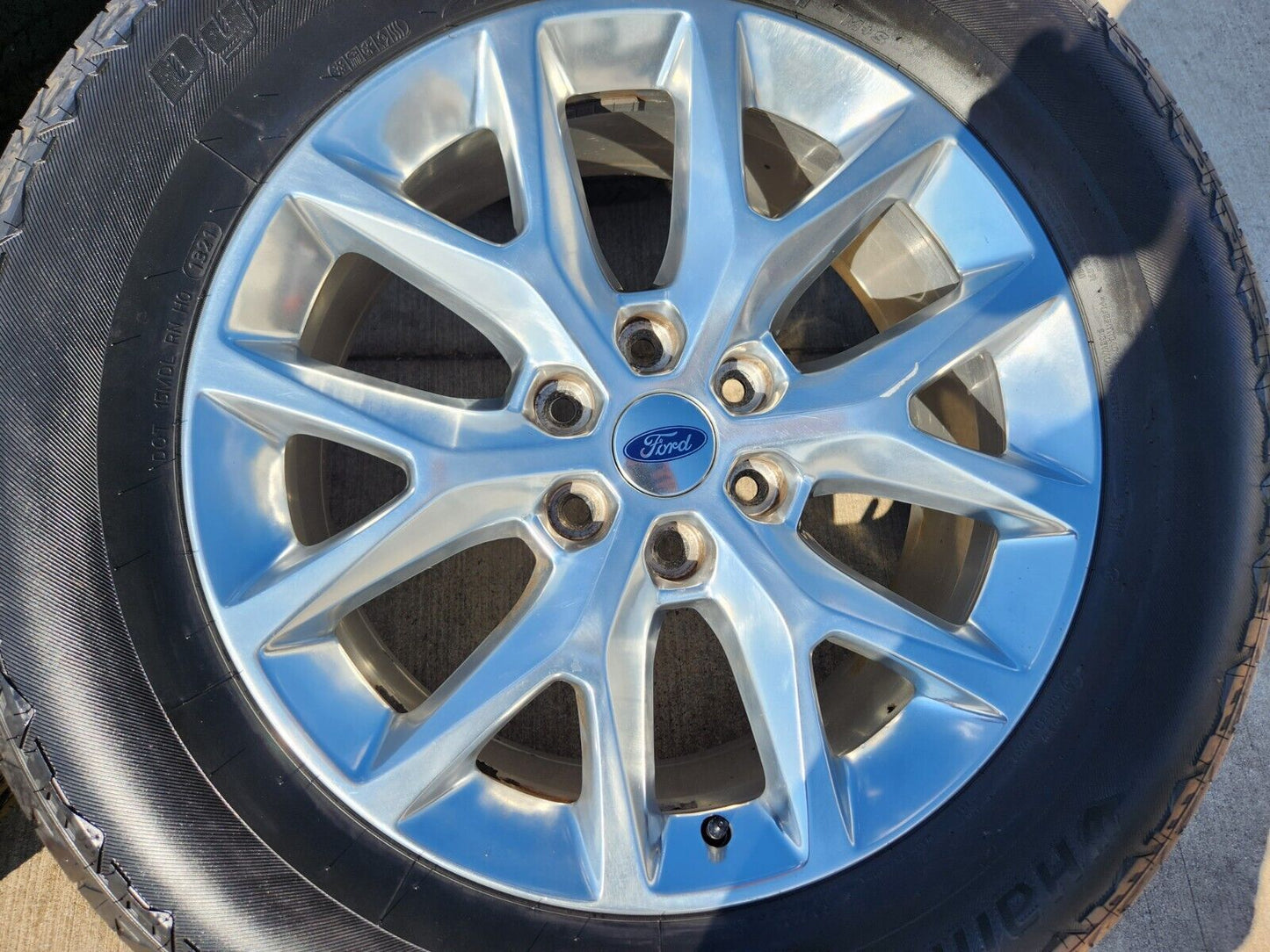20" Ford F-150 Expedition OEM rims wheels tires 3989 3991 Expedition NEW