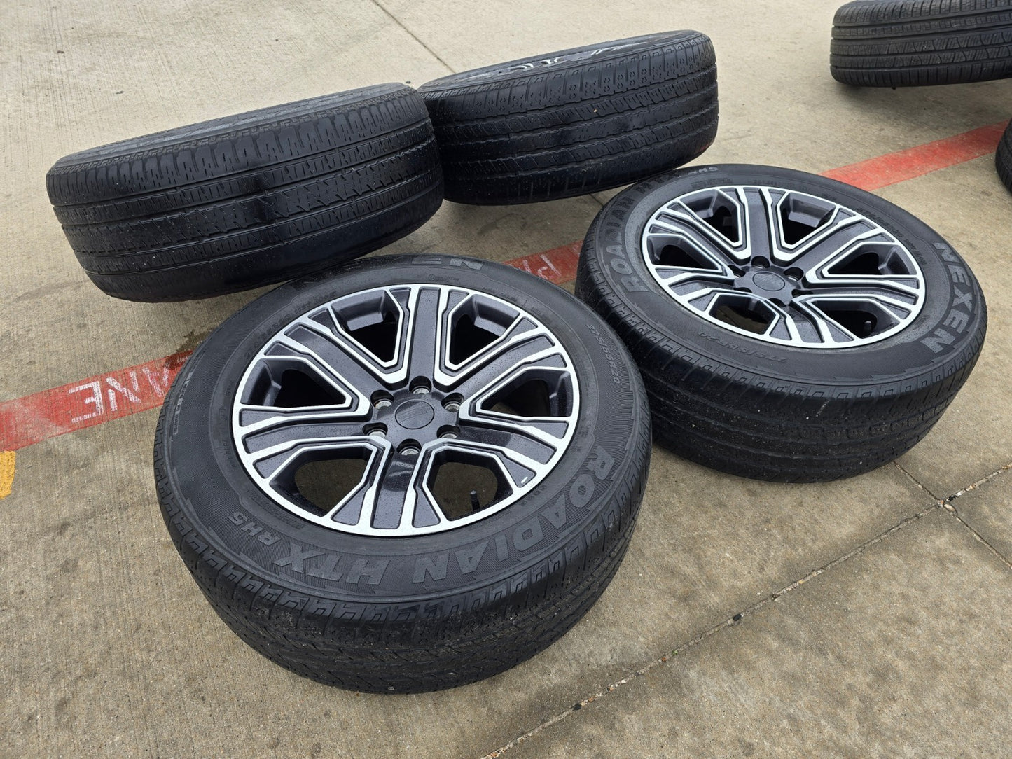 20" Jeep Grand Wagoneer OEM wheels rims 9297 Dodge Ram 1500 tires