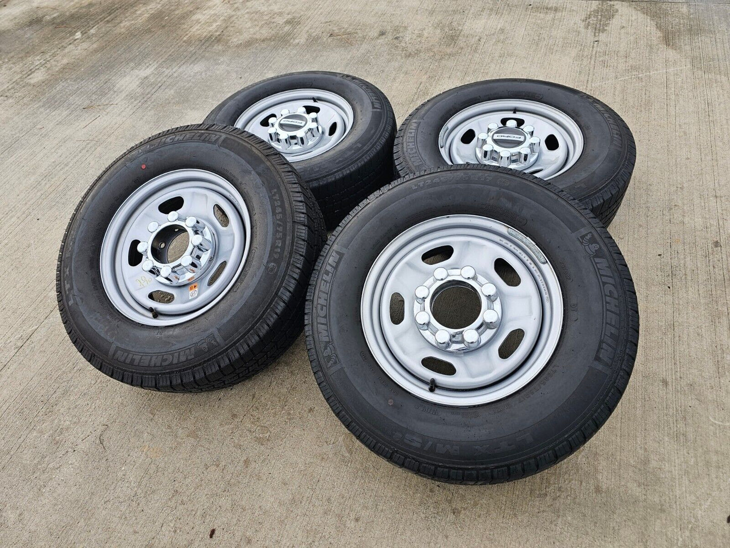 17" Ford F-250 F-350 OEM 3828 wheels rims tires MICHELIN 2021 2022 2023 2024