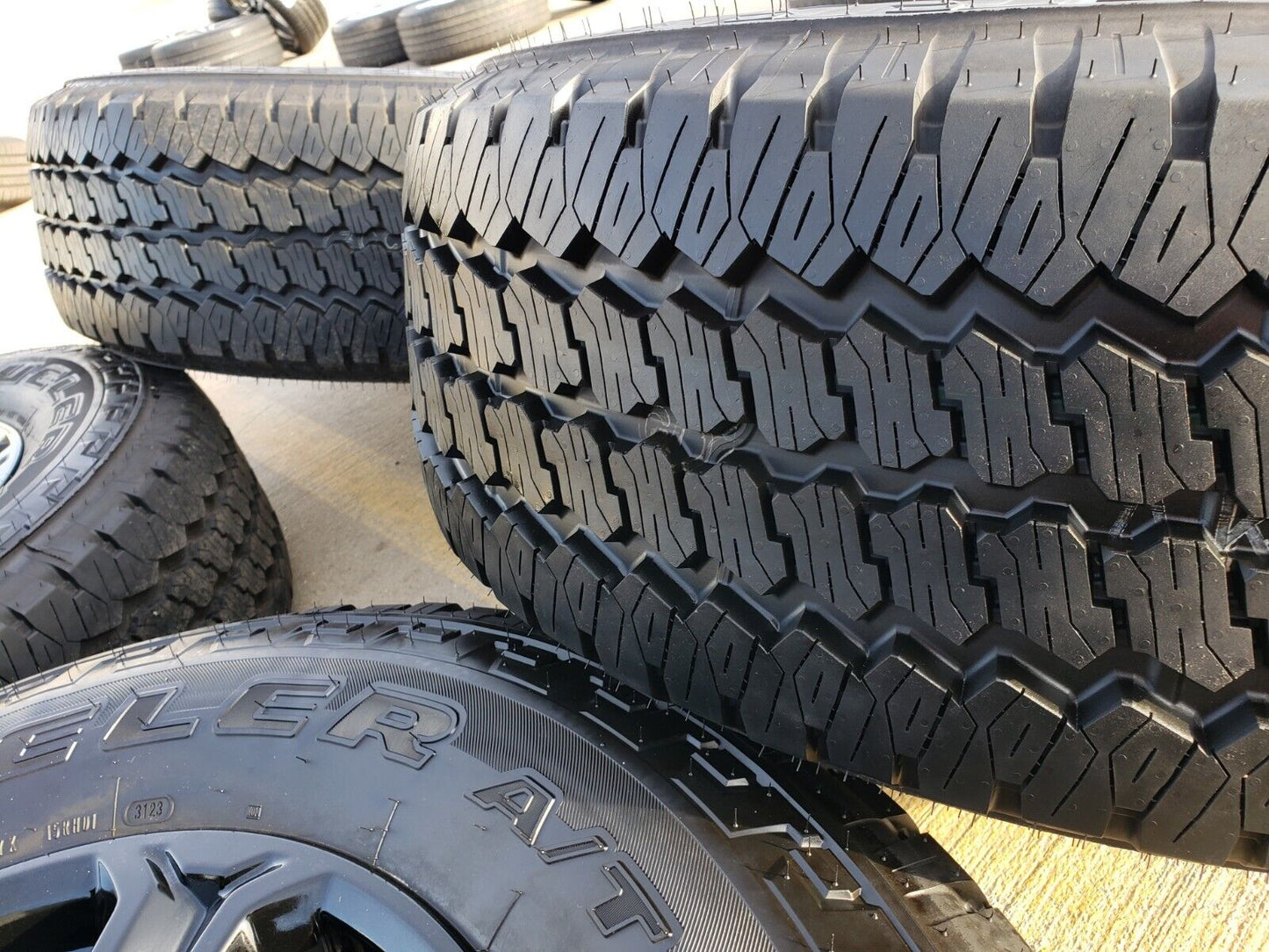 18" Ford F-250 F-350 Lariat FX-4 OEM 10479 black wheels 2023 2024 2025 NEW