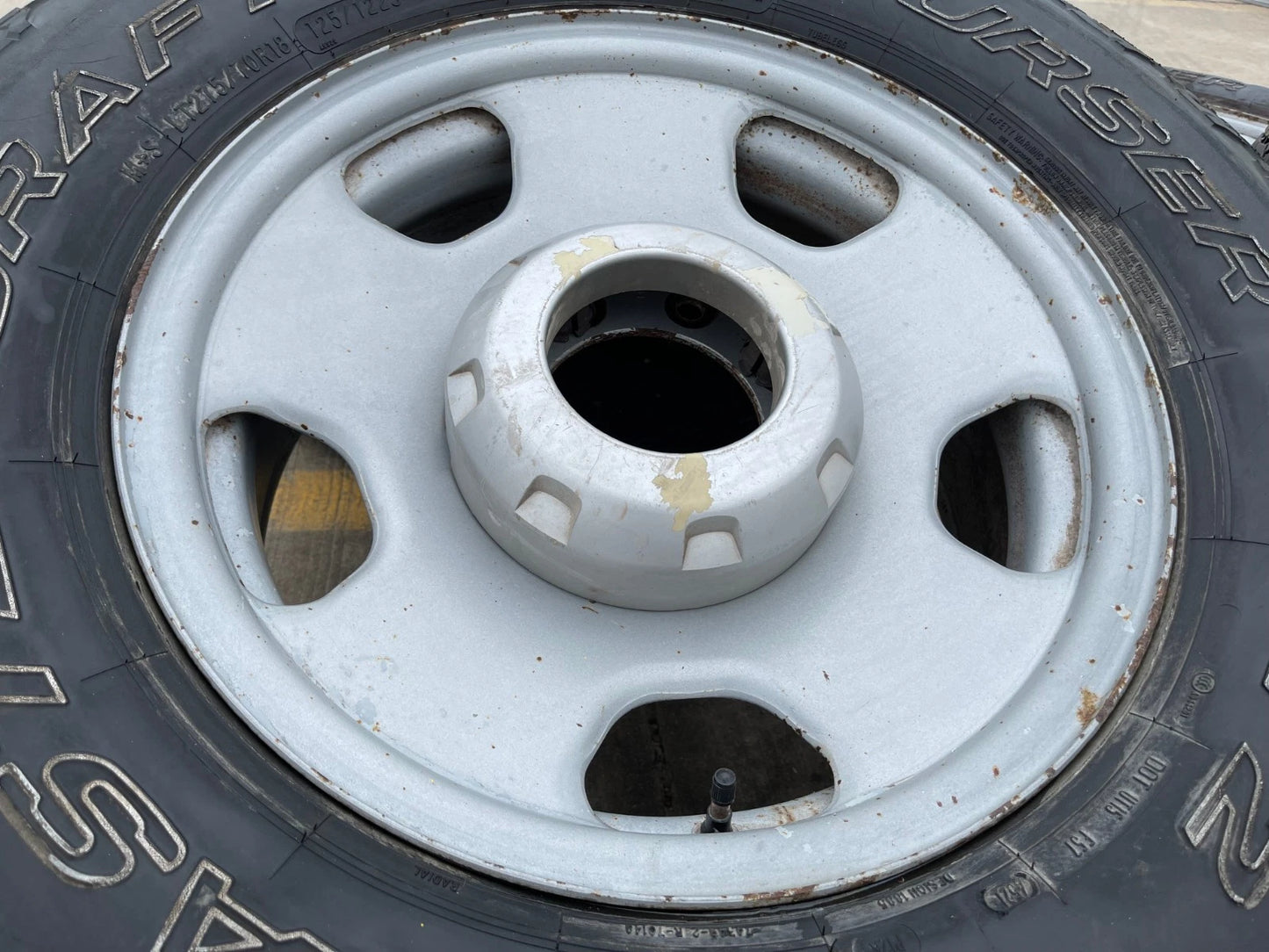 (1) 18" Ford F-250 F-350 OEM 3601 steel spare wheel rim tire