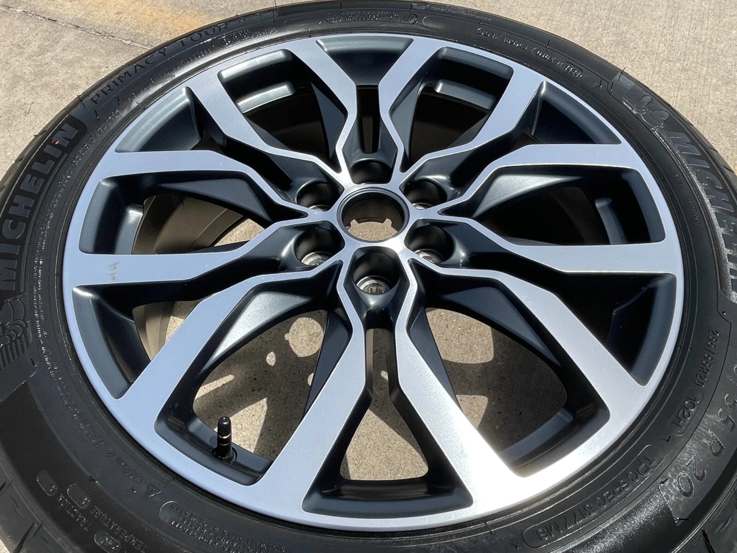 (1) 20" Cadillac XT6 XT5 SRX OEM wheel rim Blazer Acadia 4870 NEW