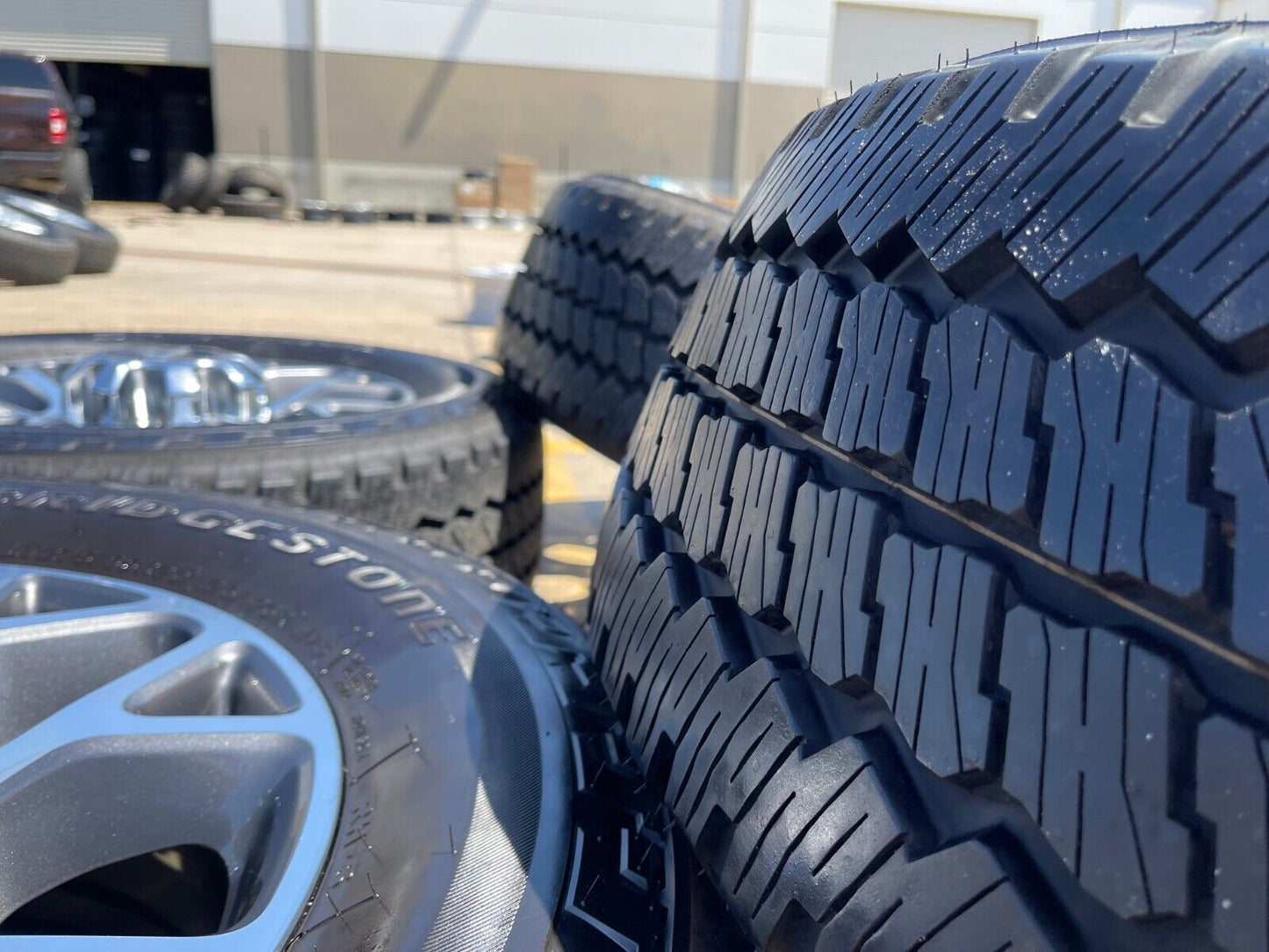 20" Ford F-250 F-350 OEM Lariat wheels rims 10292 tires 2021 2022 2023 2024 2025