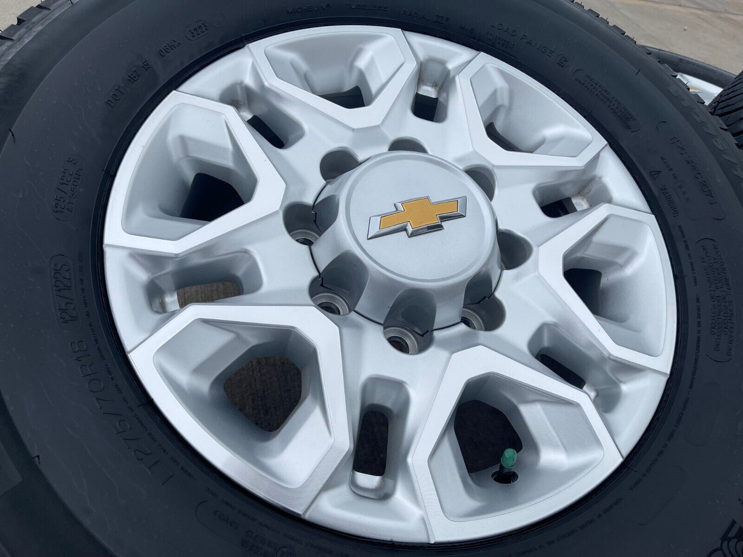 18" Chevy Silverado 2500 3500 OEM 5959 wheels rims 2021 2022 2023 2024 2025