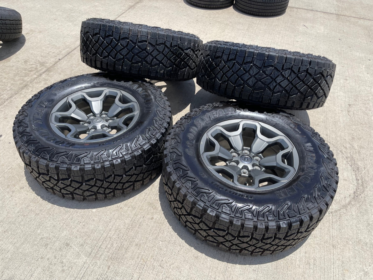 18" Dodge Ram 1500 TRX RHO Black OEM 66002 wheels rims TERRITORY M/T 35" NEW
