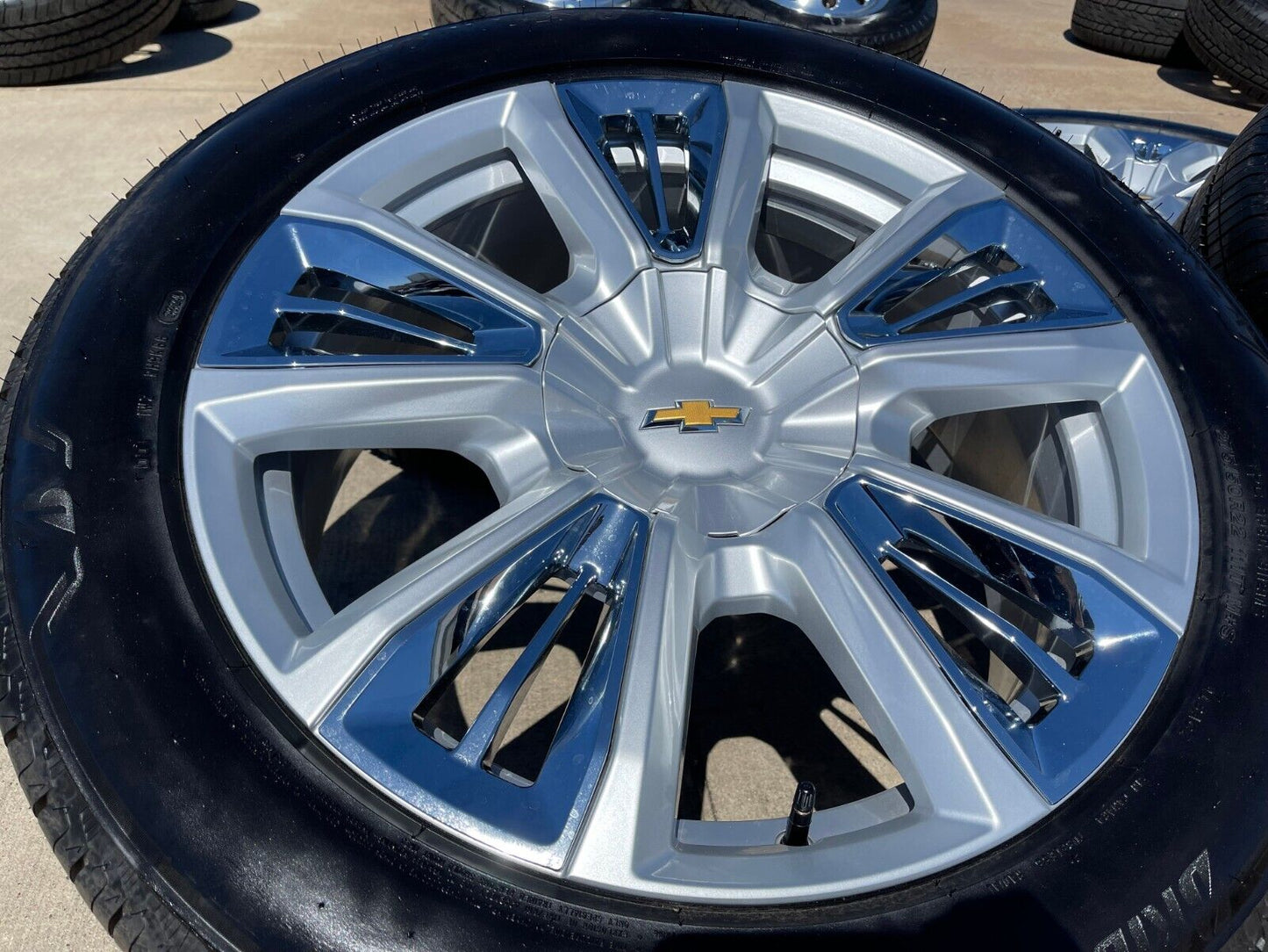 22" Chevy Tahoe RST OEM wheels rims 96951 Silverado Suburban 2023 2024 2025 NEW