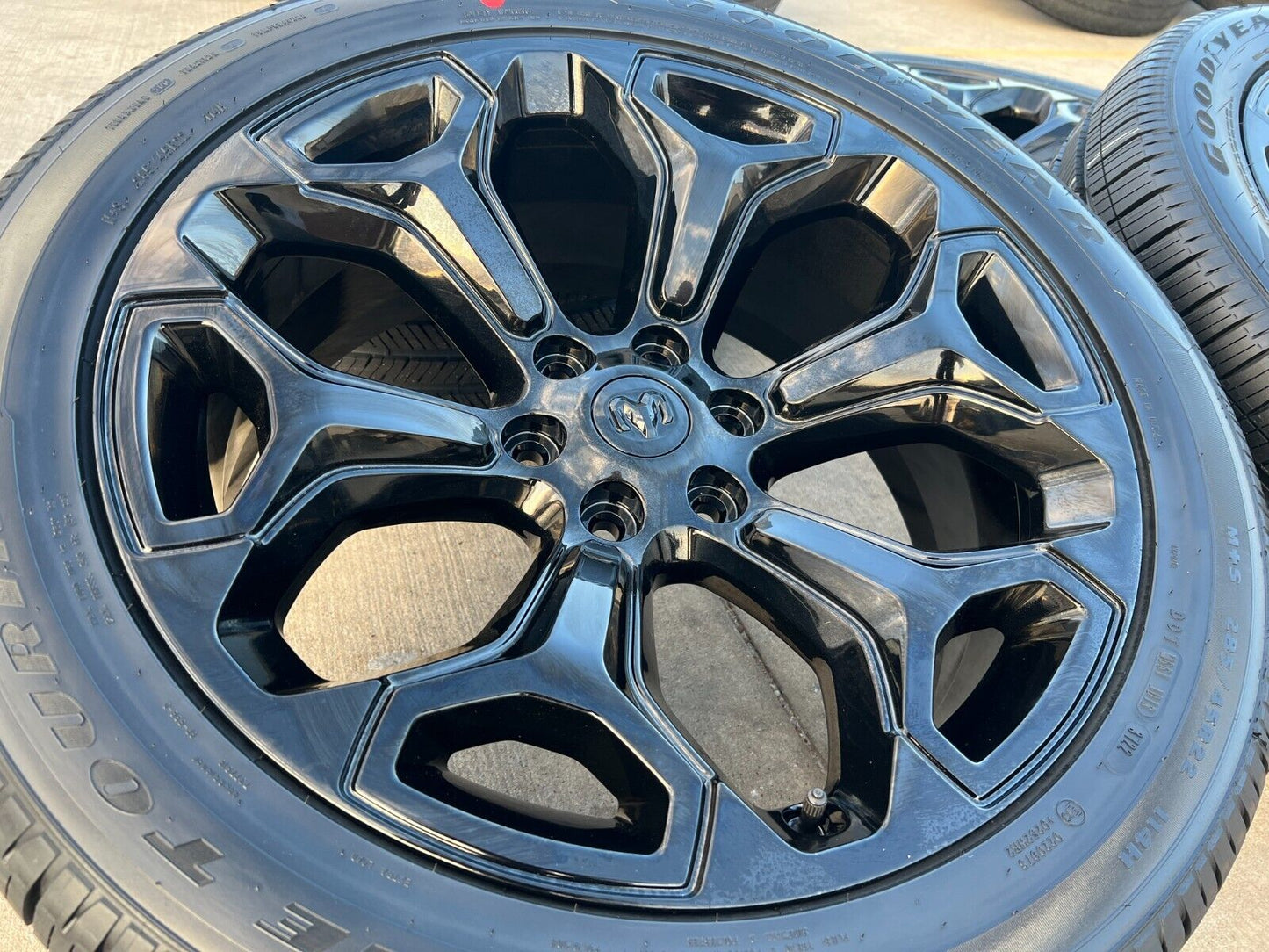 22" Dodge Ram 1500 OEM Laramie rims wheels tires 2685 black 2023 2024 2025 NEW