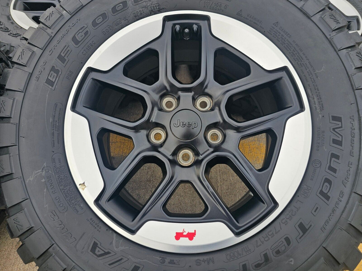17" Jeep Wrangler Rubicon OEM Black wheels rims Gladiator 9219 tires