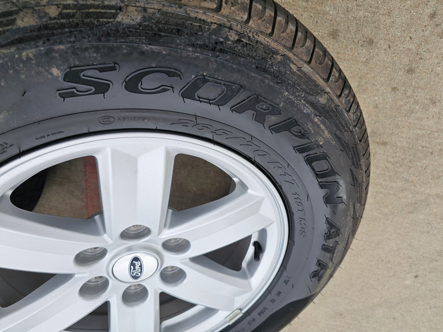17" Ford F-150 Expedition OEM rims wheels 10339 tires 2024 2025 PIRELLI A/T NEW