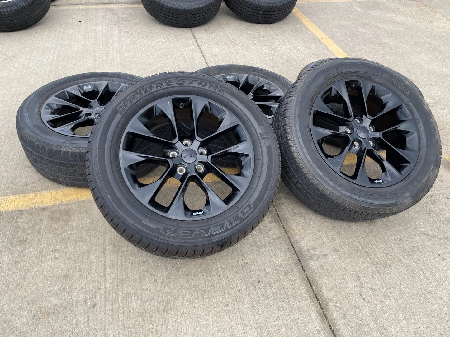 20" Jeep Wrangler HIGH ALTITUDE 9262 96902 OEM wheels rims Gladiator BRIDGESTONE