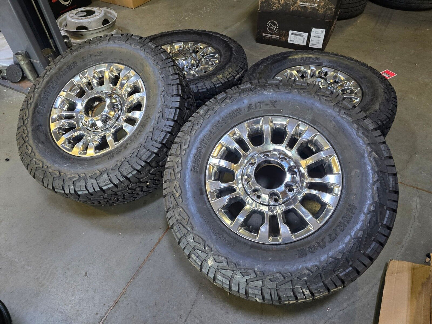 18" Ford F-250 F-350 OEM rims wheels 10290 chrome TREMOR tires 35"