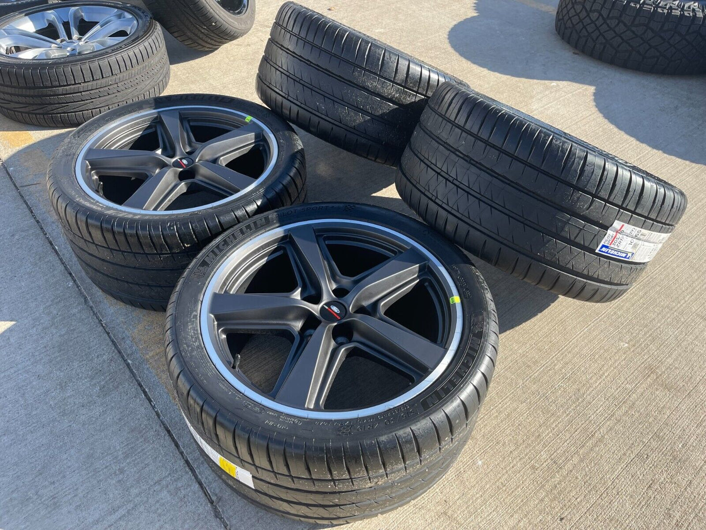19" Ford Mustang GT Performance OEM wheels rims Mach 1 2021 2022 2023 2024 NEW