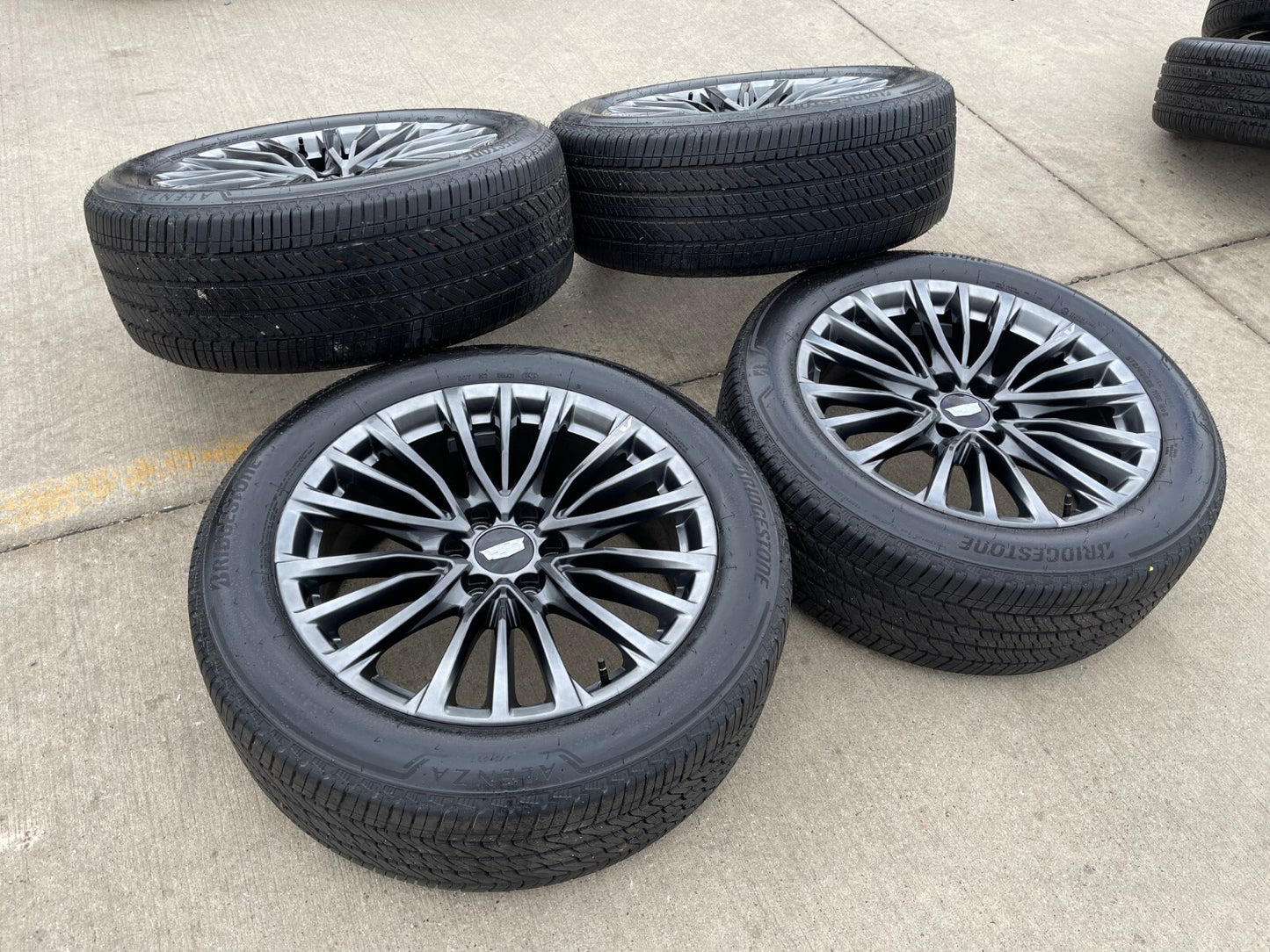 22" Cadillac Escalade V Platinum OEM ORIGINAL 4883 wheels rims 2024 2025 NEW
