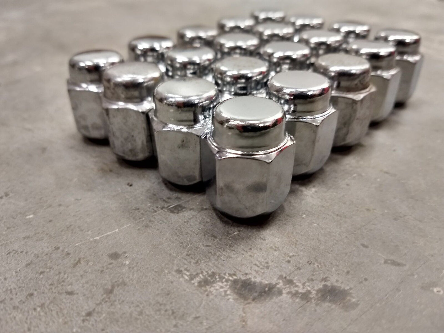 (20) OEM Toyota Tundra lug nuts polished 14x1.5 steel LX570 Sequoia Land Cruiser
