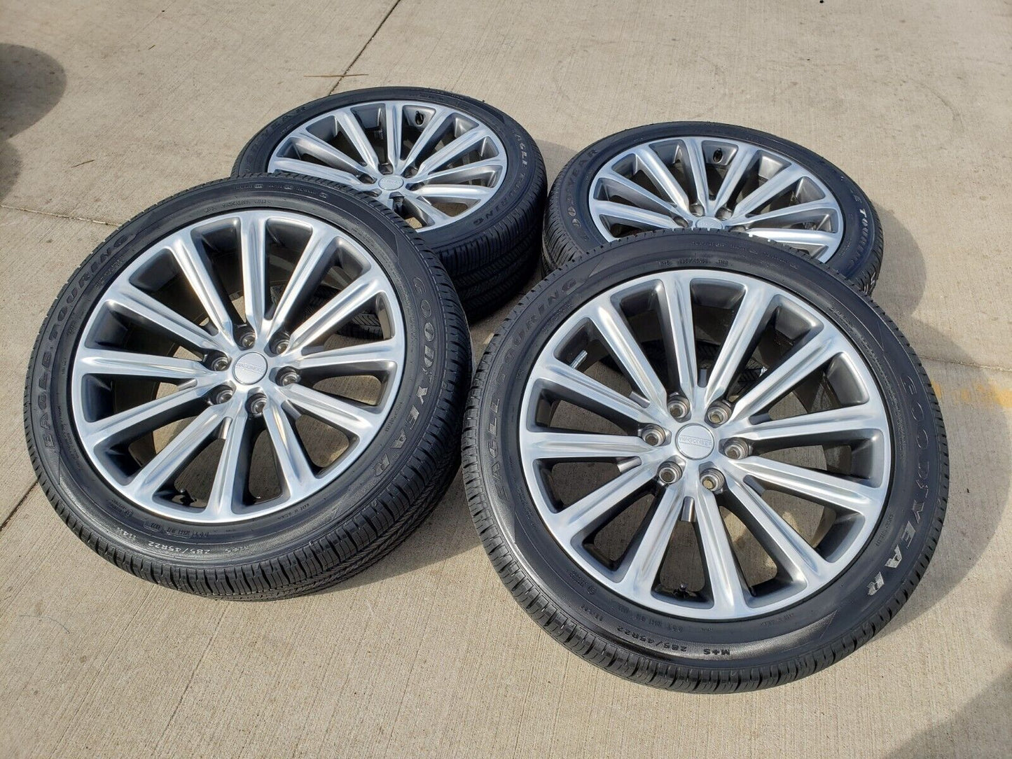 22" Jeep Grand Wagoneer OEM SERIES 3 wheels rims 95298 Dodge Ram 1500 tires