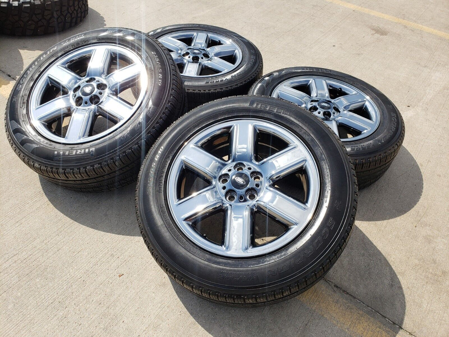 19" Range Land Rover OEM wheels rims 72173 chrome tires