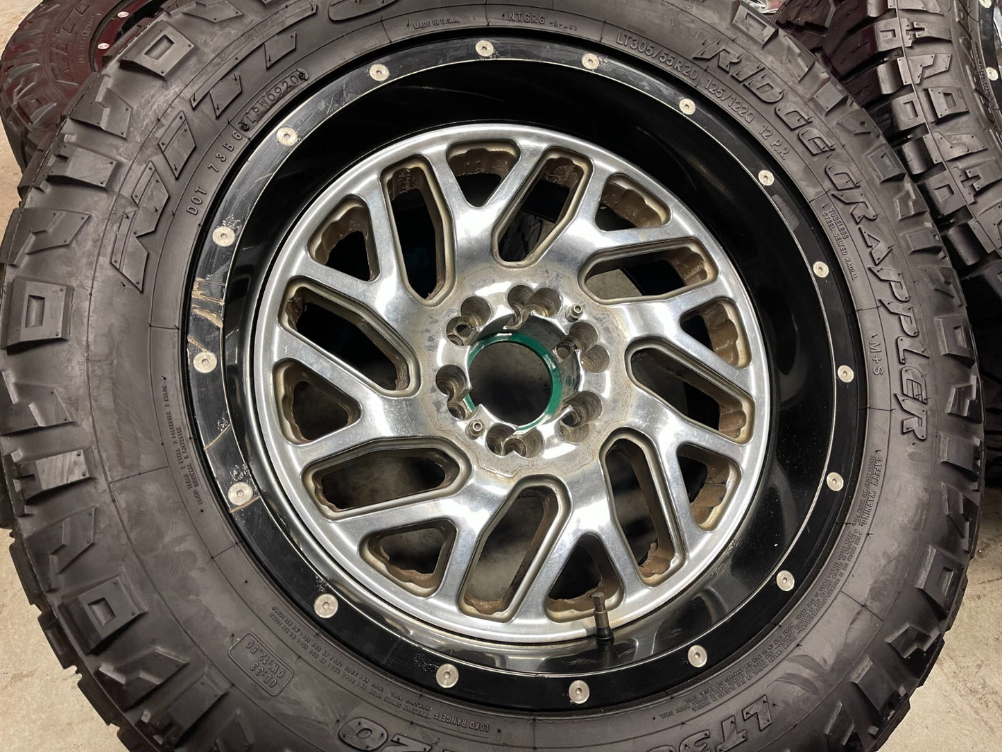 20" Fuel Triton Silverado Ford F-150 RAM Tacoma chrome wheels rims 6x139 6x135