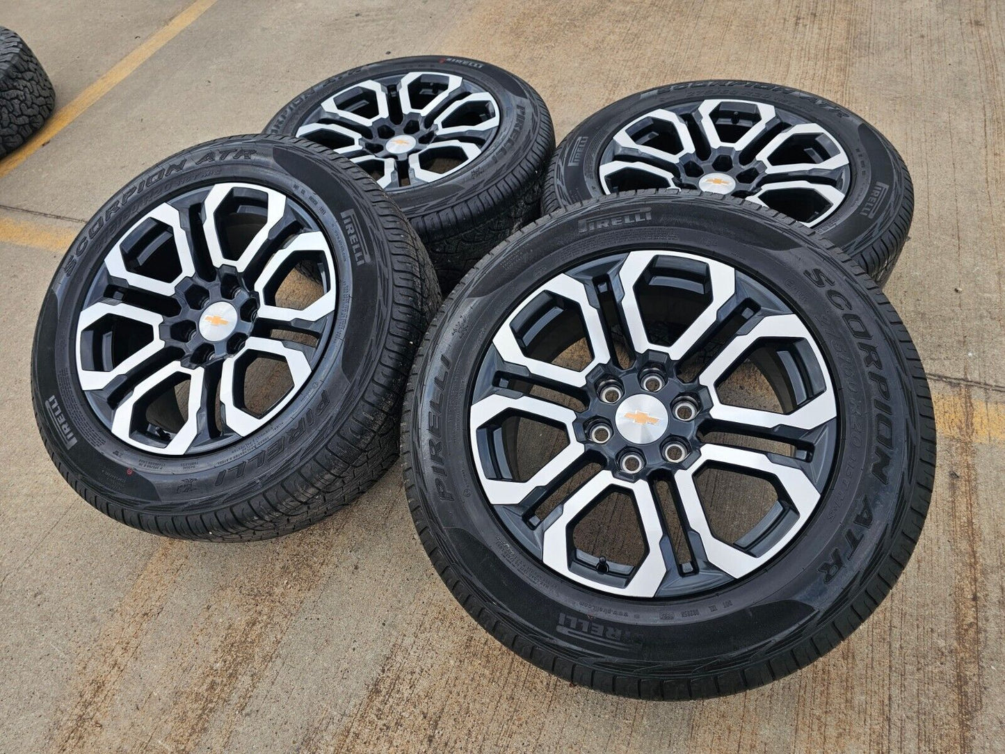 20" GMC Sierra Canyon Chevy Silverado OEM wheels rims 95780 2024 2025 NEW