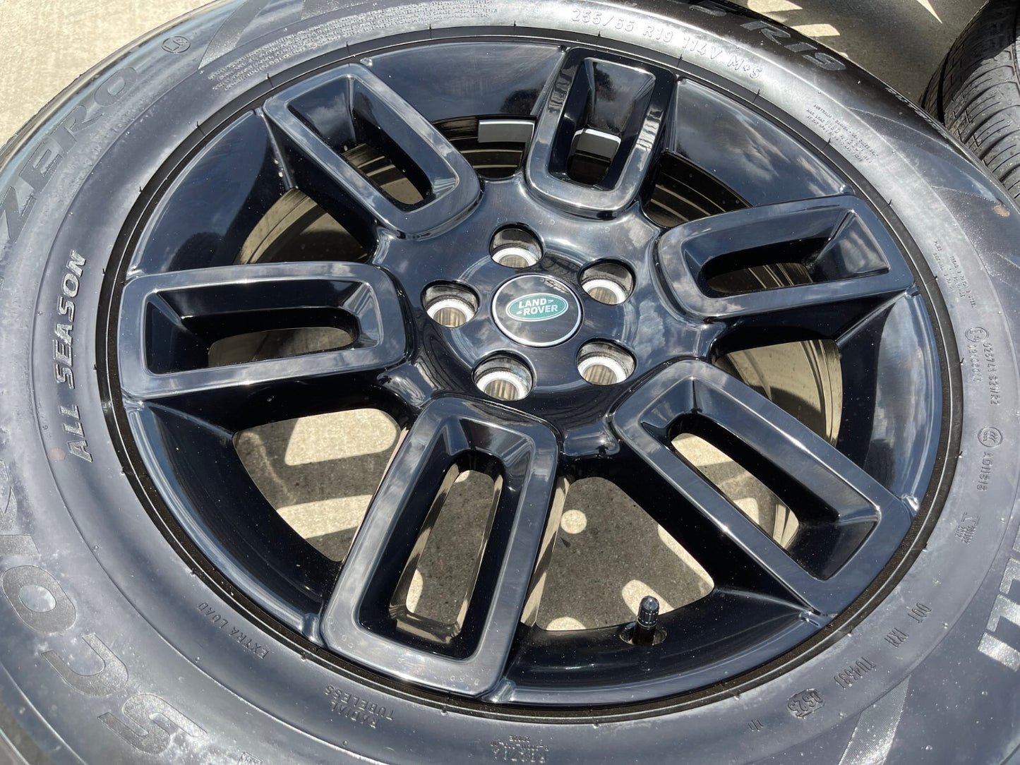 19" Land Rover DEFENDER Range Rover OEM 72350 wheels rims 2023 2024 2025 NEW