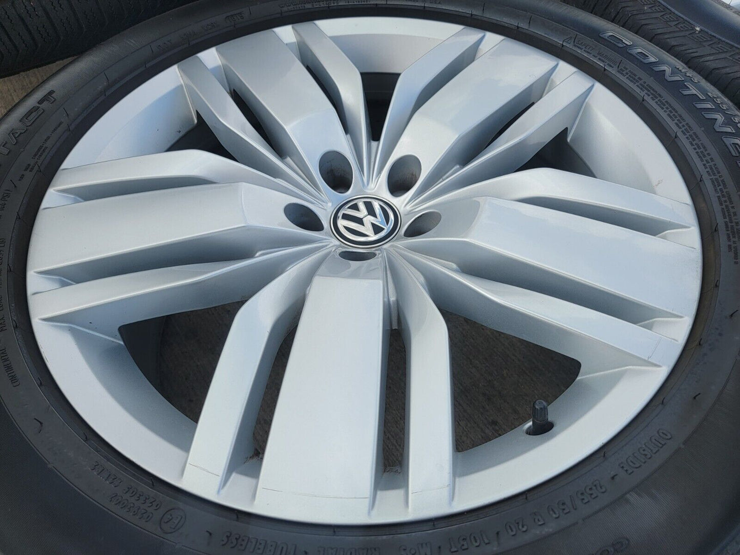 20" VW Atlas OEM wheels rims tires gray 70029 Audi Q7 Q8 2020 2021 2022 2023