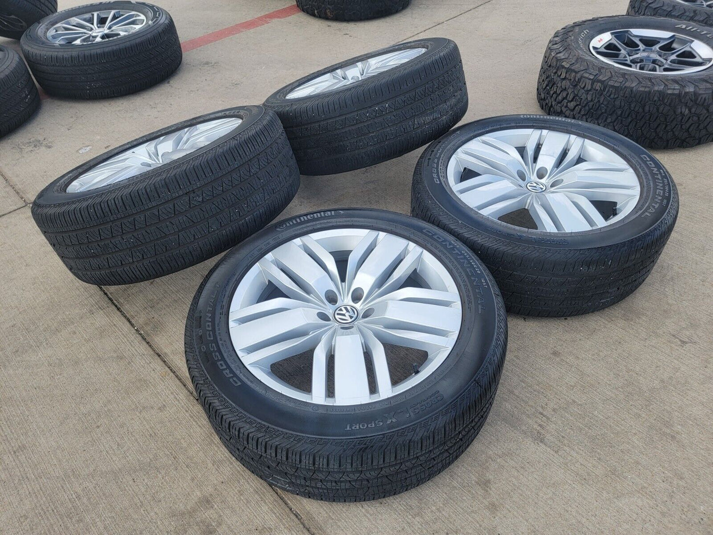 20" VW Atlas OEM wheels rims tires gray 70029 Audi Q7 Q8 2020 2021 2022 2023