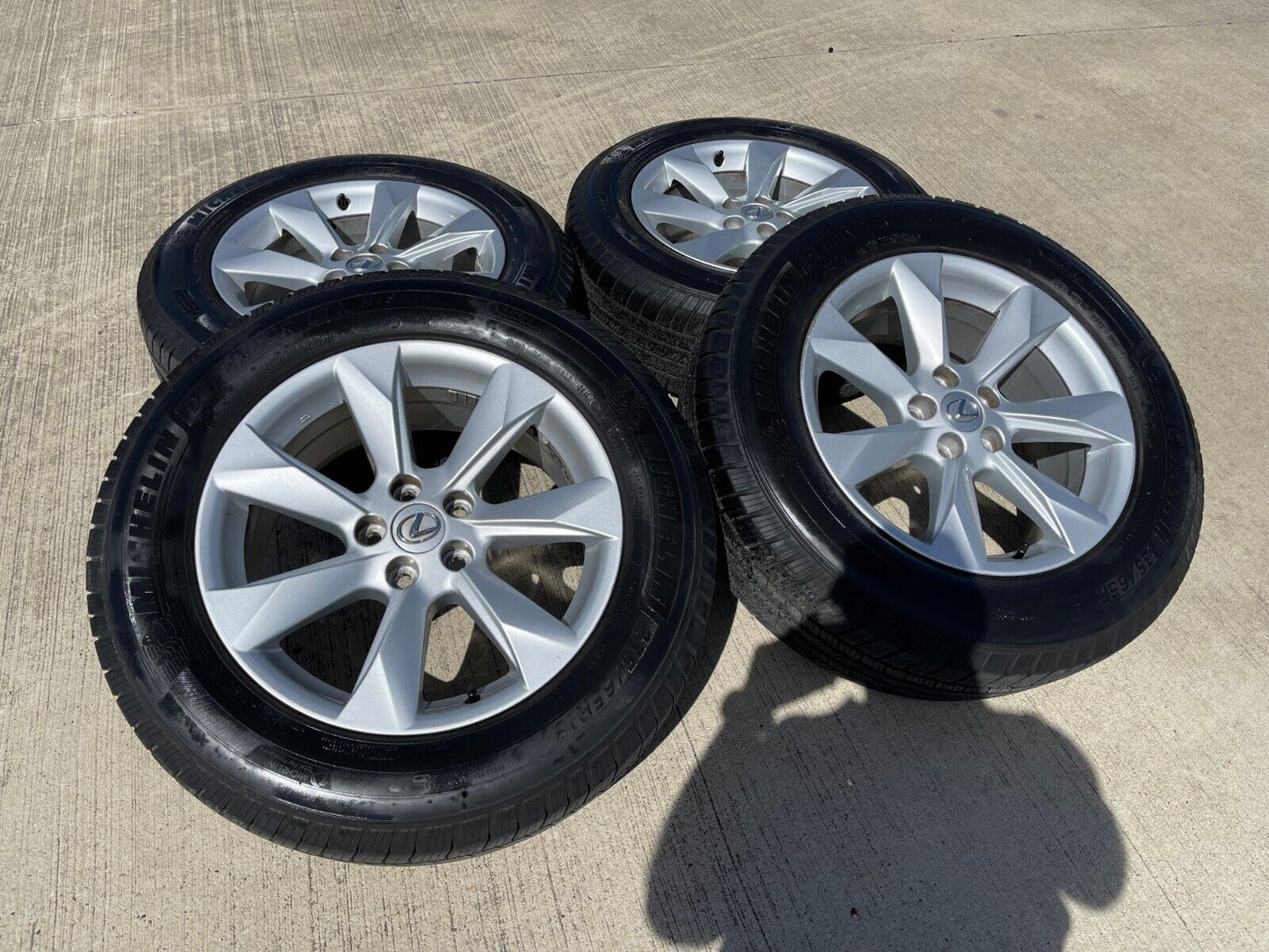 18" Lexus RX350 OEM wheels rims 74336 tires Toyota Highlander MICHELIN