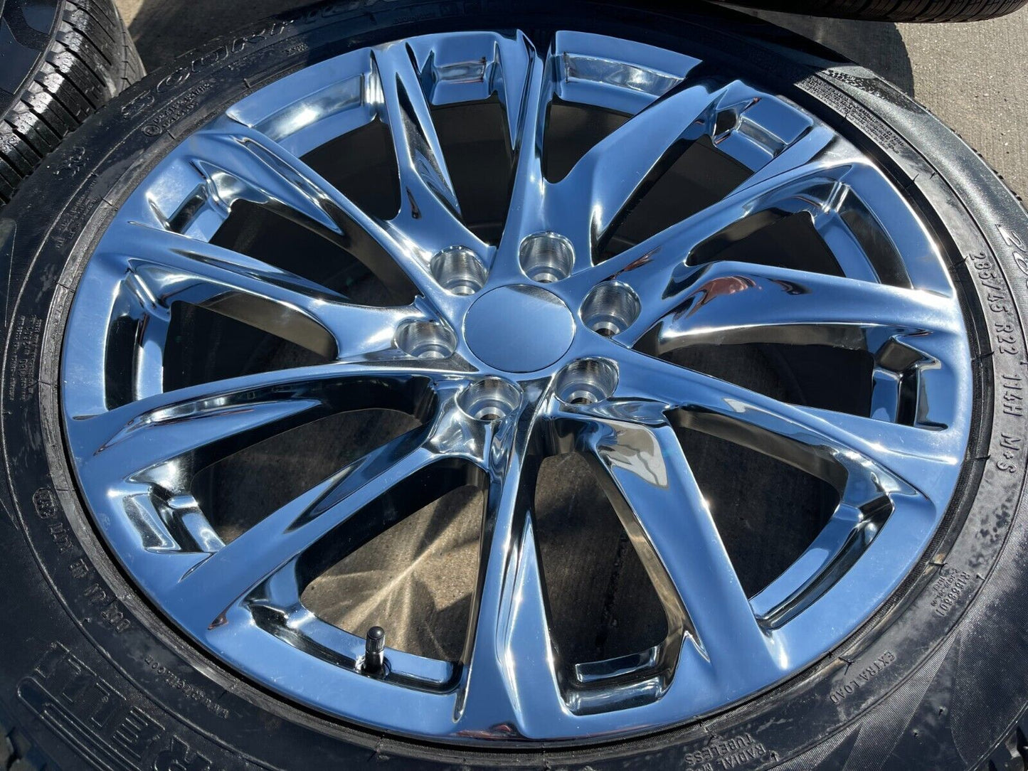 22" Cadillac Escalade Chevy Tahoe OEM Replica 95027 Chrome wheels rims 2023 2024