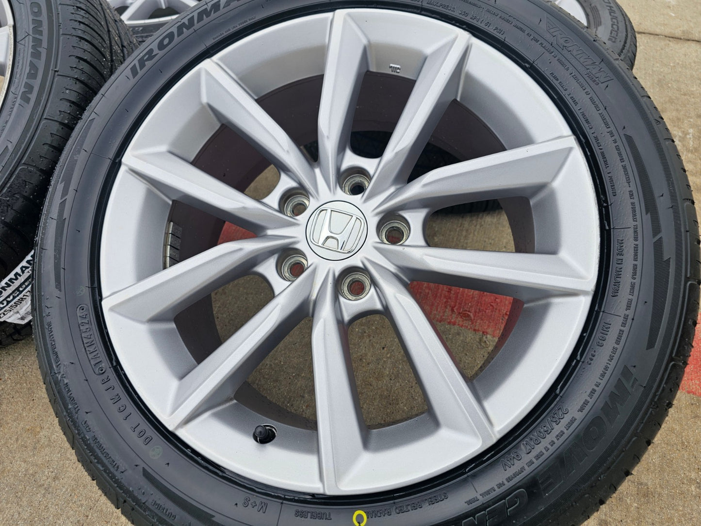 17" Honda Civic OEM wheels rims 63158 Accord HR-V tires