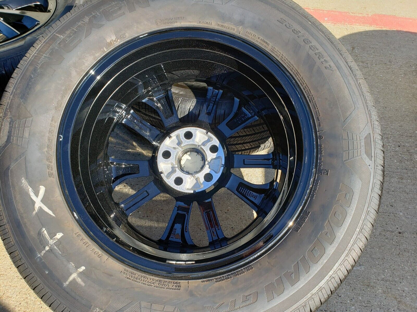 17" Kia Sportage Carnival OEM wheels rims tires 74829 Sorento Sedona 2022 2023
