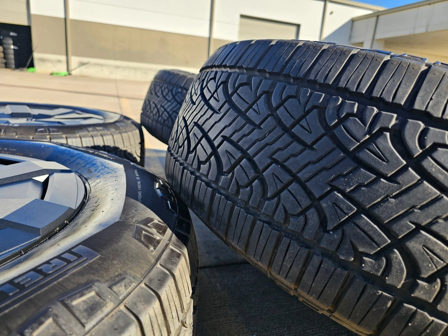 (1) 20" Tesla Cyber Truck OEM black wheelsrim tire 2024 2025 Cybertruck NEW