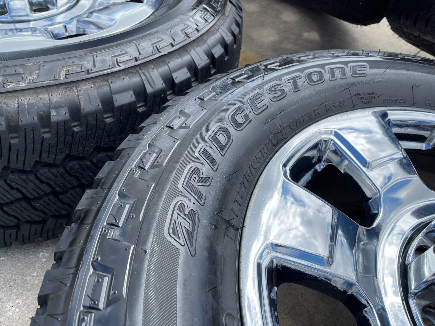 20" Ford F-250 F-350 OEM chrome Lariat wheels rims 10295 tires 2023 2024