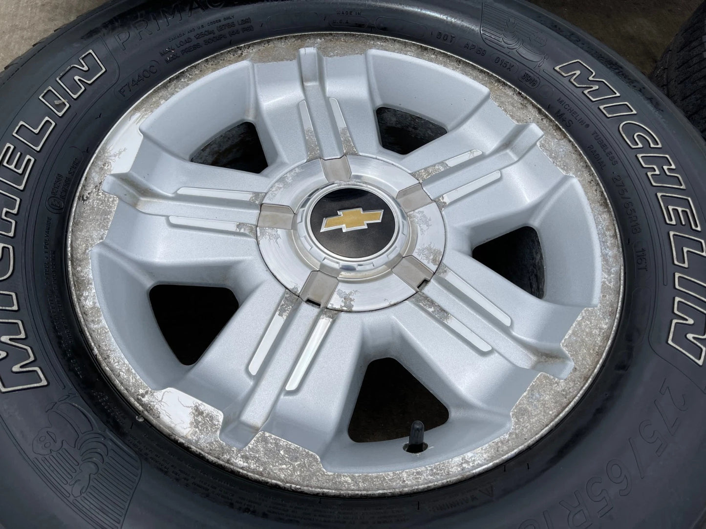18" Chevy Tahoe Suburban Z71 OEM 5300 wheels rims tires Silverado 1500